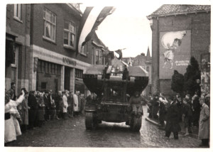 Oldenzaal - Bevrijding 1945. Grootestraat